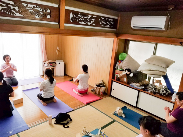 治療院ヨガ 7/31
